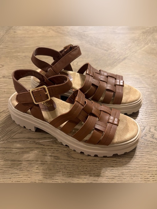 Bella Vita Shoes - Bella Vita Womens Loni Lug Sole Open Toe Fisherman Sandals Black Size 6.5
